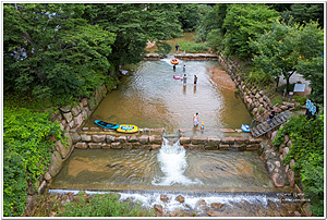 맑은개울캠핑장 이미지